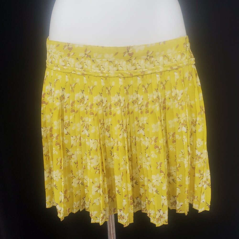 American Eagle Outfitters Floral Yellow Pleated mini-Skirt Size 8 Fully Lined